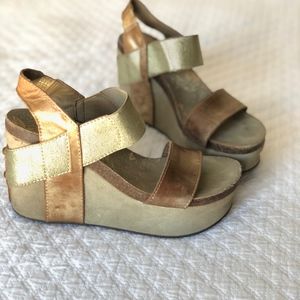 OTBT Bushnell wedge sandle size 6.5M